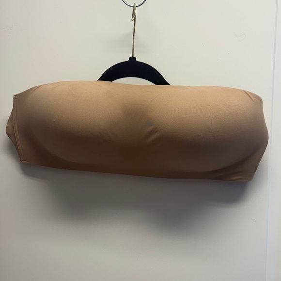Victoria's Secret Beige Strapless Top - Picture 1 of 4